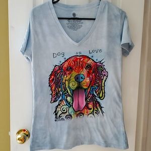 The Mountain size Large Dog is Love T-shirt.
